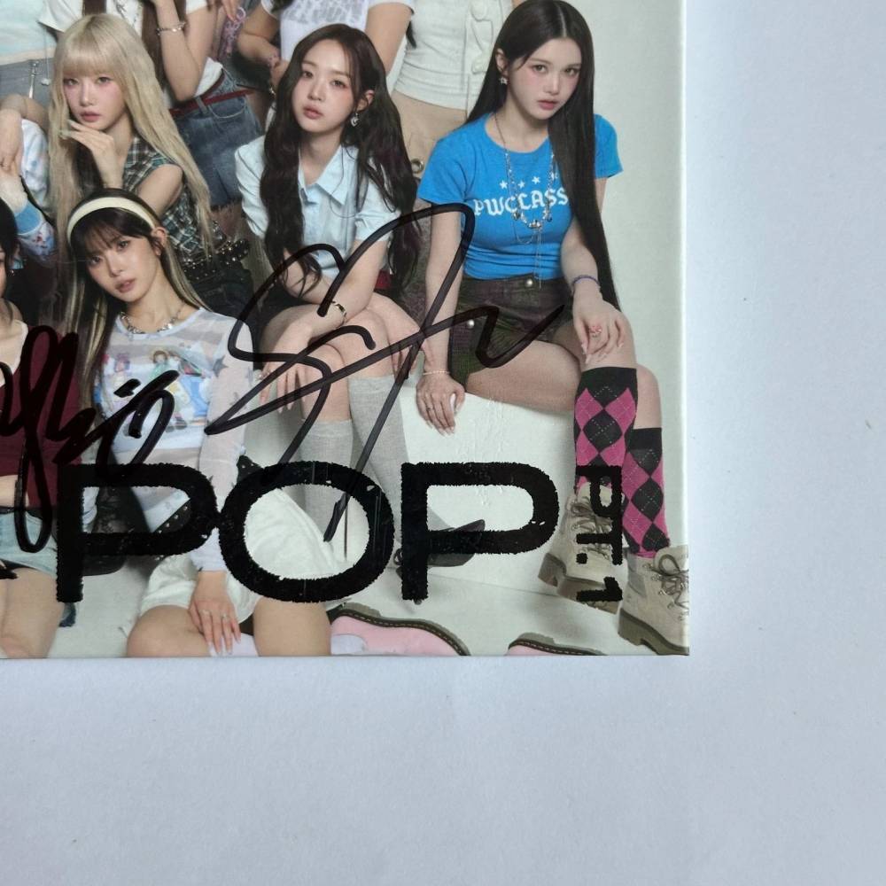 TRIPLES 7TH MINI ALBUM 'LOVE&POP PT.1' WALLFLOWER ZENITH UNIT HAND
